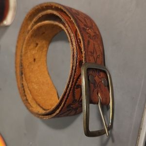 Leather belt